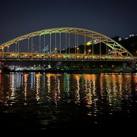 פיטסבורג Sweeping Stadium Views Wonderfully Located 24-7 Parking Gym Lounge מראה חיצוני תמונה